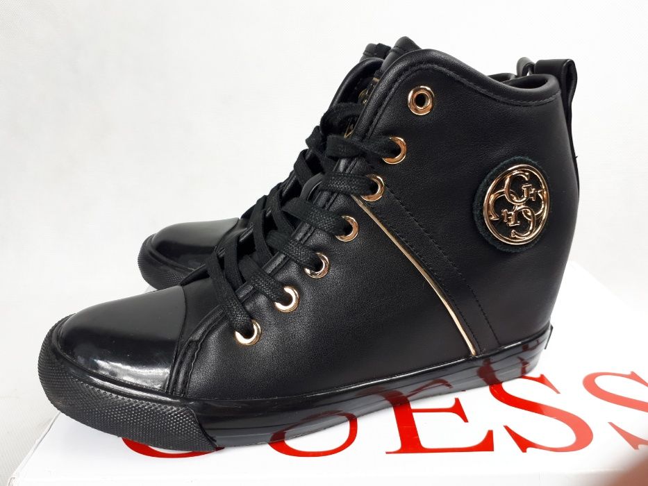 Sneakersy GUESS czarne platforma złote logo botki Z38 oryginalne 37 39