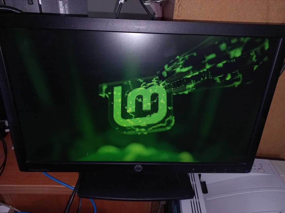 Monitor HP COMPAQ LA2006X 20CALI 1600 x 900 DVI DisplayPort