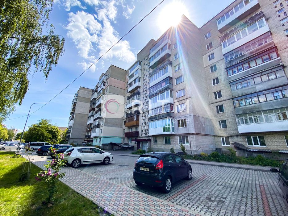 Продаж просторої 3к-квартири з сучасним ремонтом!82 м2! пр.Відродження