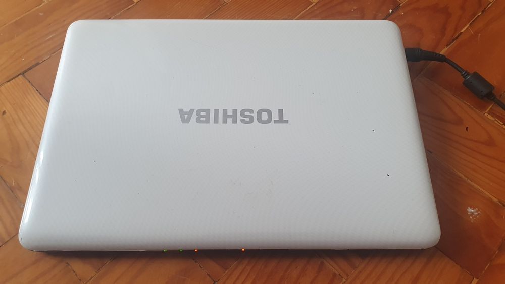 Toshiba Satellite T130-11U (NO HDD/OS)64584623180801122