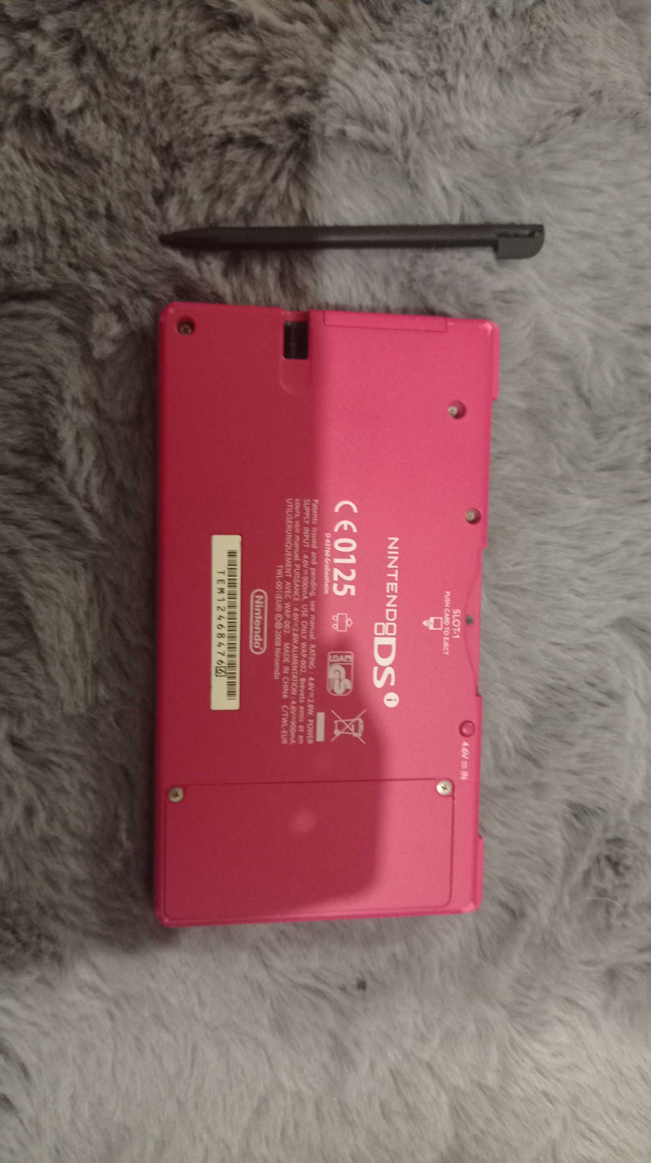 Nintendo DSi Cor de Rosa + Jogos