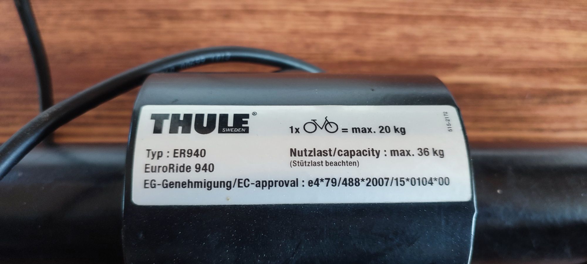 Bagażnik rowerowy Thule EuroRide 940. Blokady na klucz, odchylany.