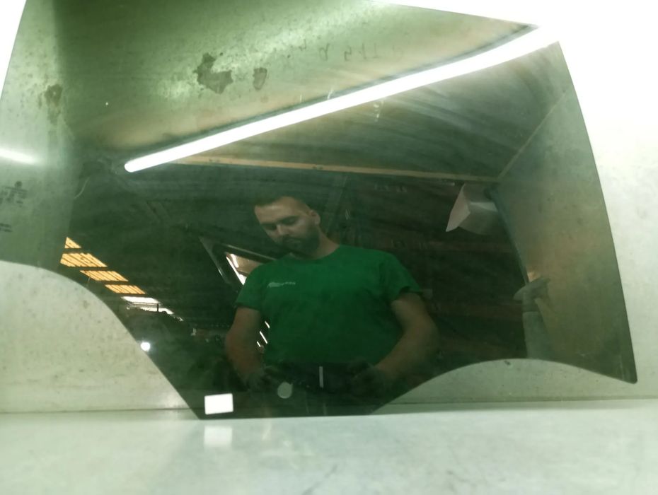 Vidro porta trás direito VOLKSWAGEN Golf VIII Variant (CG5)