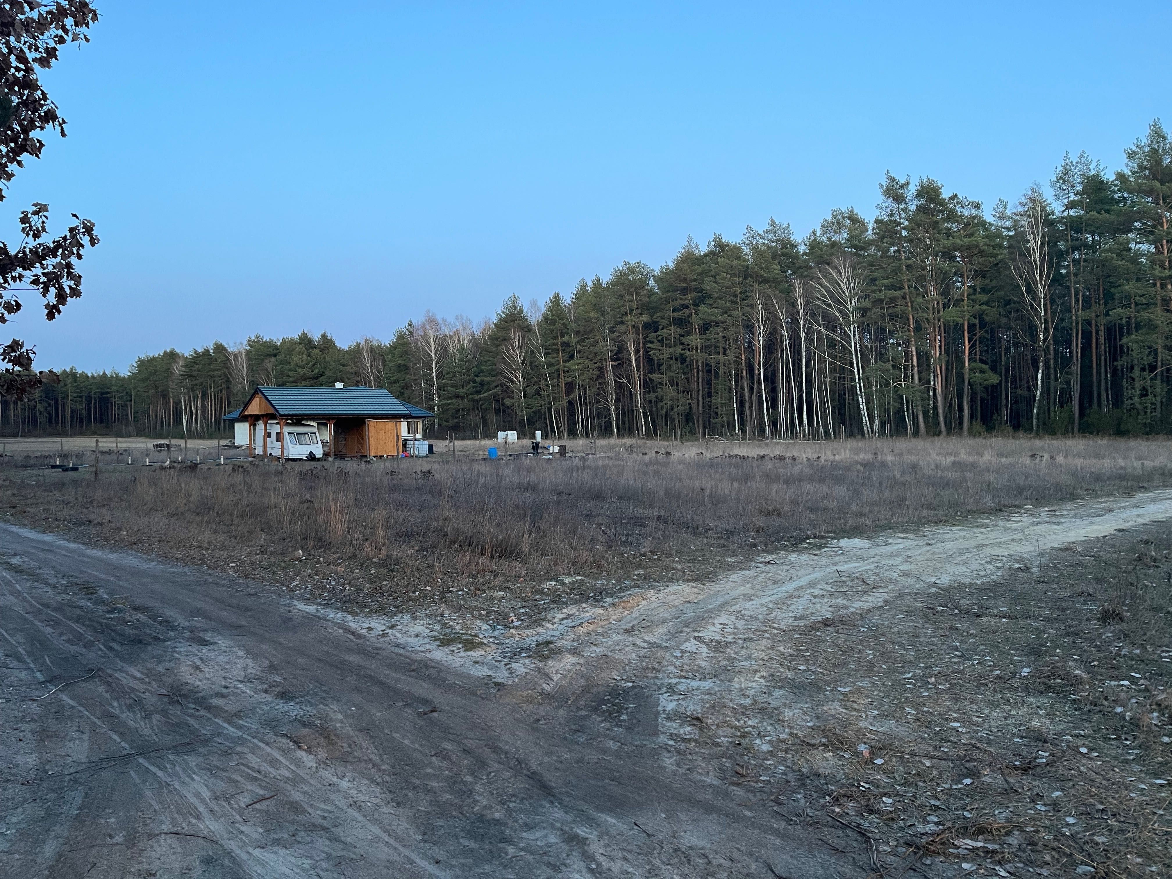 Super działka budowlana otoczona lasem 1669m2. Cena do końca roku