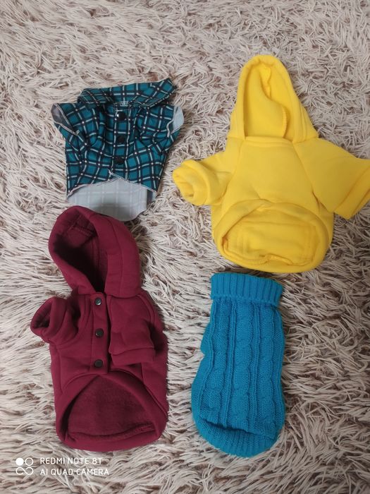 Продам одяг для маленьких собак