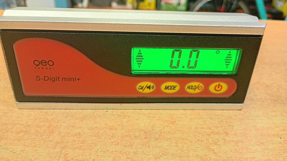 Poziomica elektroniczna Geo Fennel S-Digit mini + -Komis MADEJ Dębica