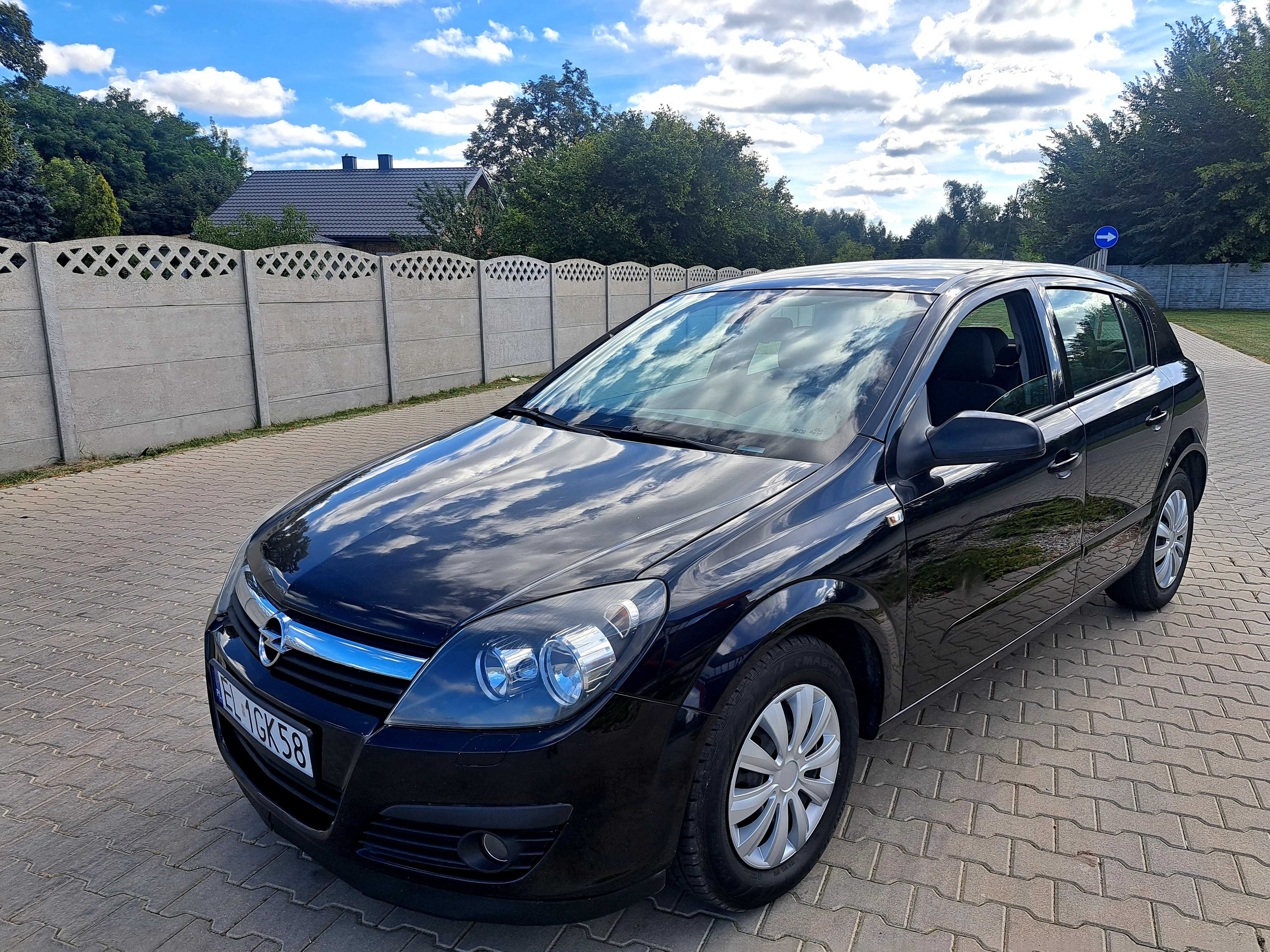 Opel astra h 2007 rok 1.6 105km zrobione sprzeglo klima doiwestowana