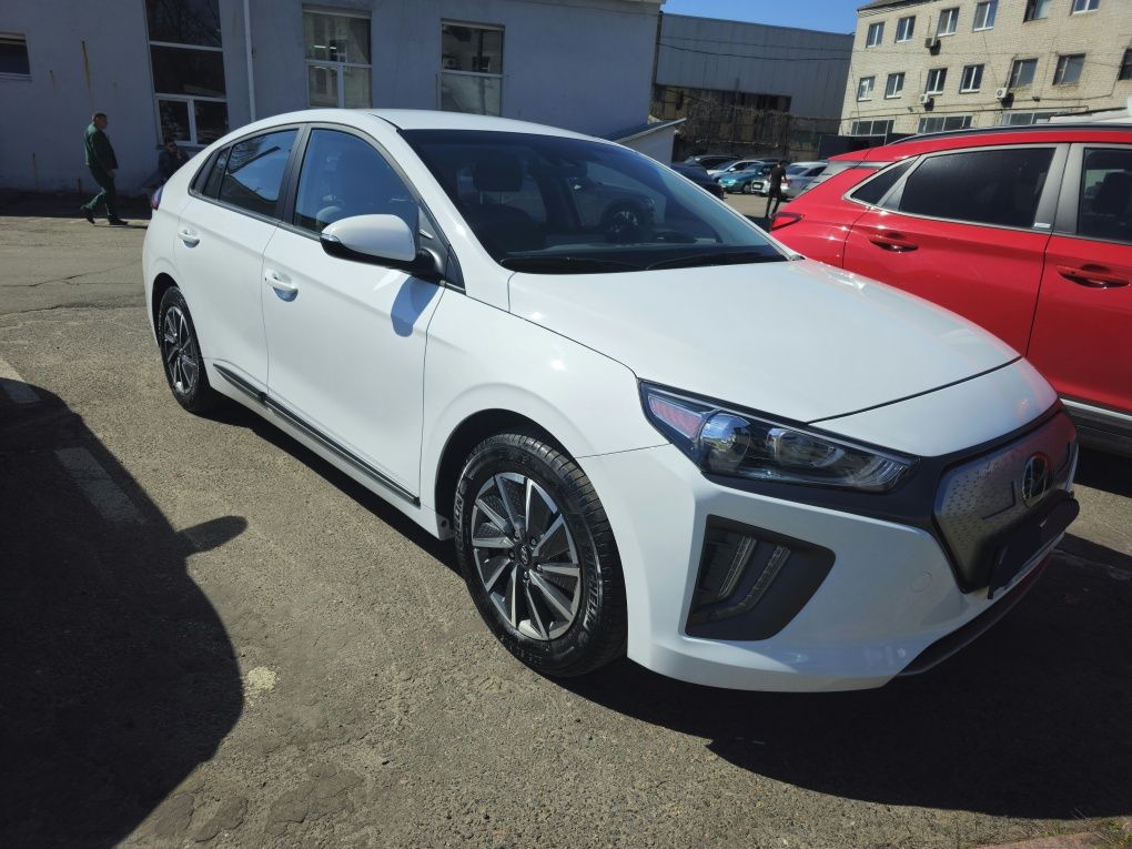 Продам Hyundai ioniq