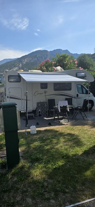 Kamper godny uwagi  7 osobowy