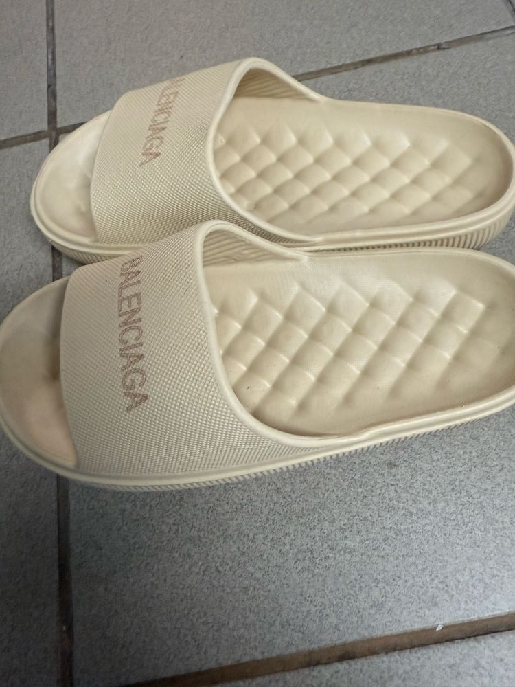 Balenciaga laczki klapki rozm 36/37