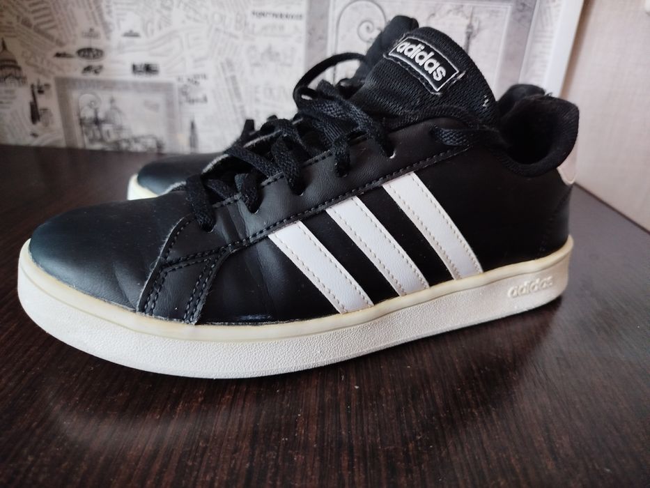 Кросівки шкіряні  Adidas