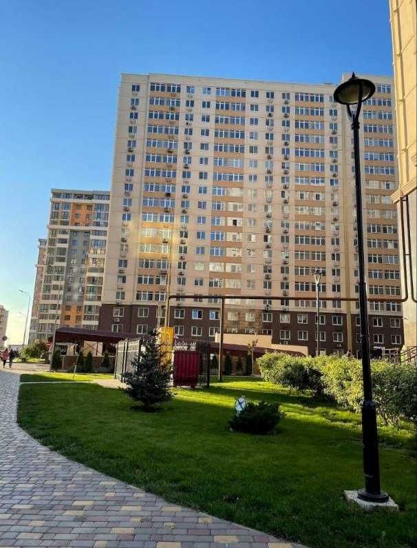 1-комн. квартира с дизайнерским ремонтом, Жемчужина, 42 м.кв.