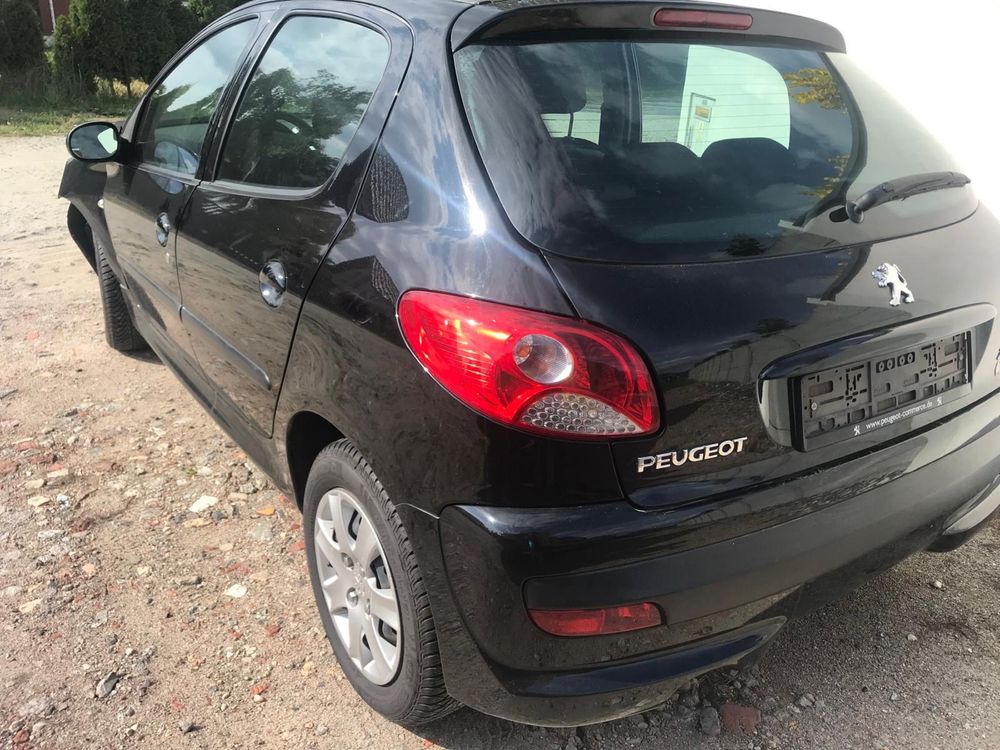 Peugot 207 1.4 2010