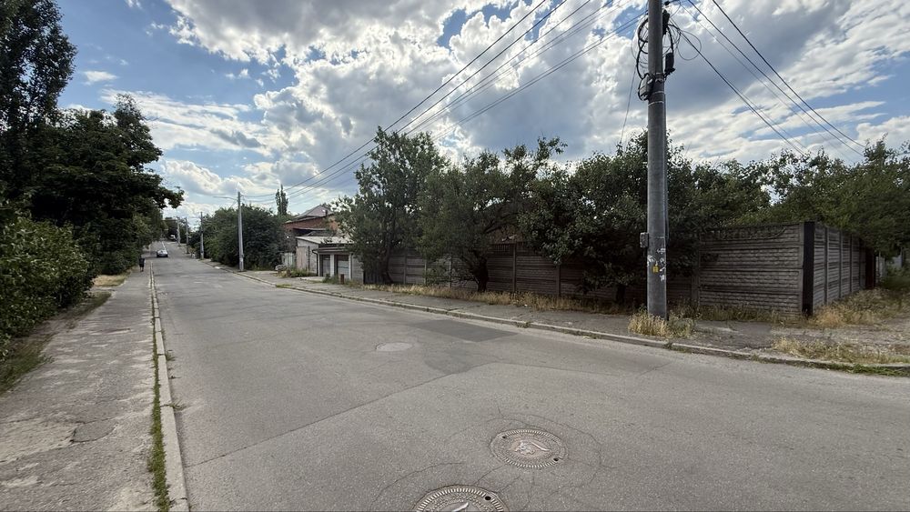 Продаж ділянки з усіма міськими комунікаціями