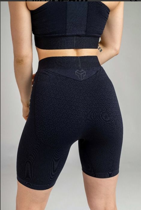 Женские функциональные шорты Infinity - STRIX