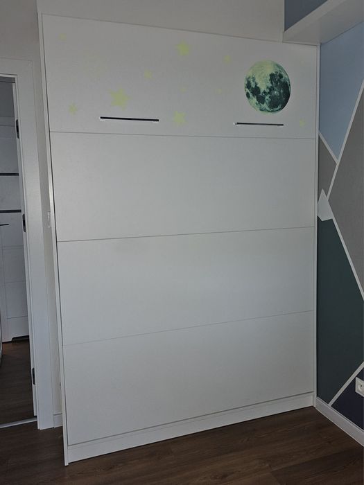Murphy bed, półkotapczan, szafa z łóżkiem