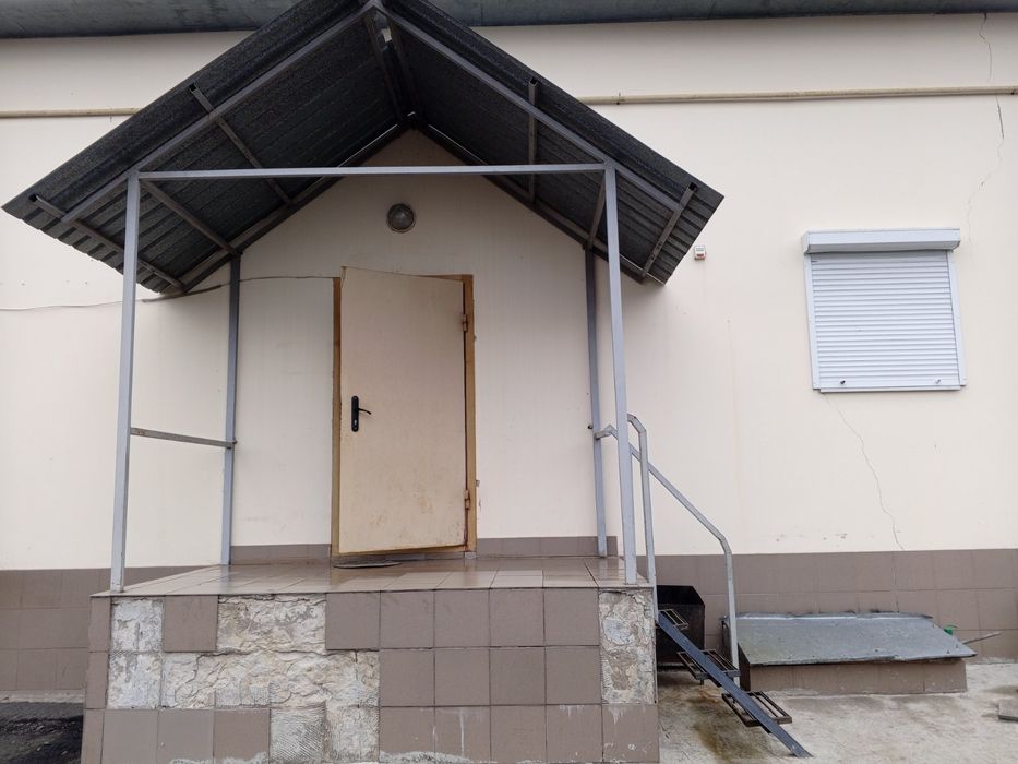 Оренда в районі центр.ринку Машівки.