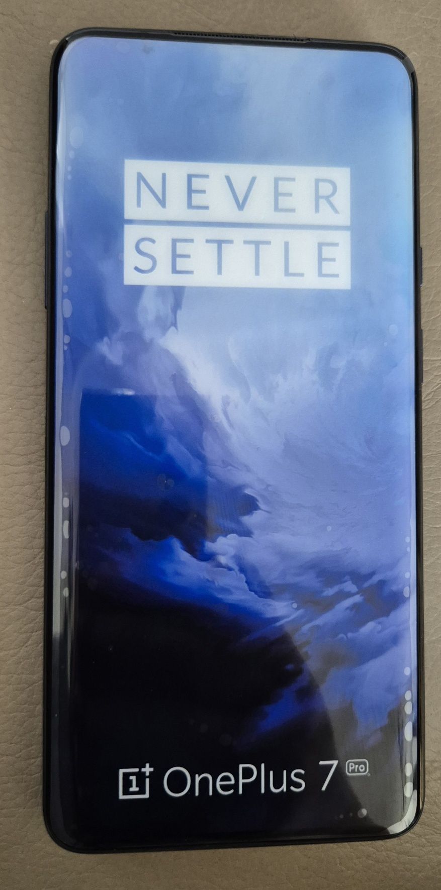 Atrapa telefonu OnePlus 7 Pro kod G01/13