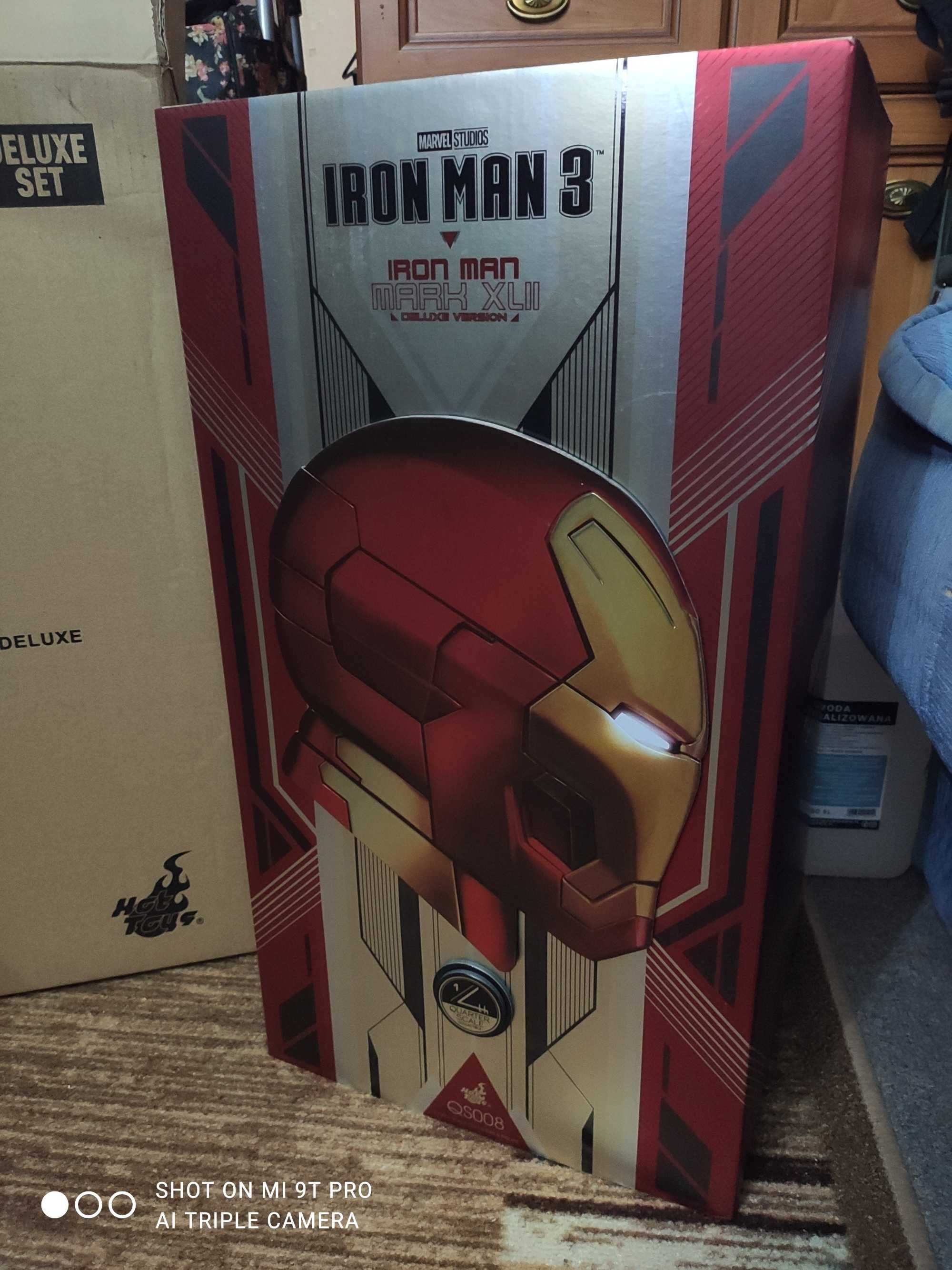 Iron Man XLII QS008 1/4 Deluxe Set Hot Toys