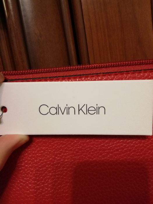 CALVIN KLEIN torebka nowa oryginalna mała wizytowa czerwona
