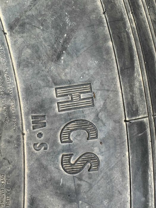 Вантажні шини CONTINENTAL 14.00 R20 HCS, 19-20мм, грузова резина