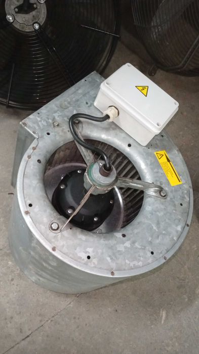 Wyciąg przemysłowy, wentylator promieniowy, do warsztatu czy lakierni