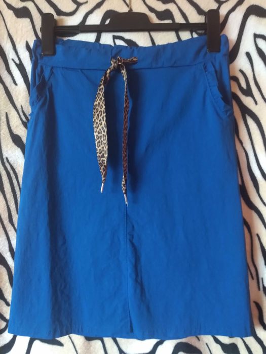 Piękna spódnica chaber M