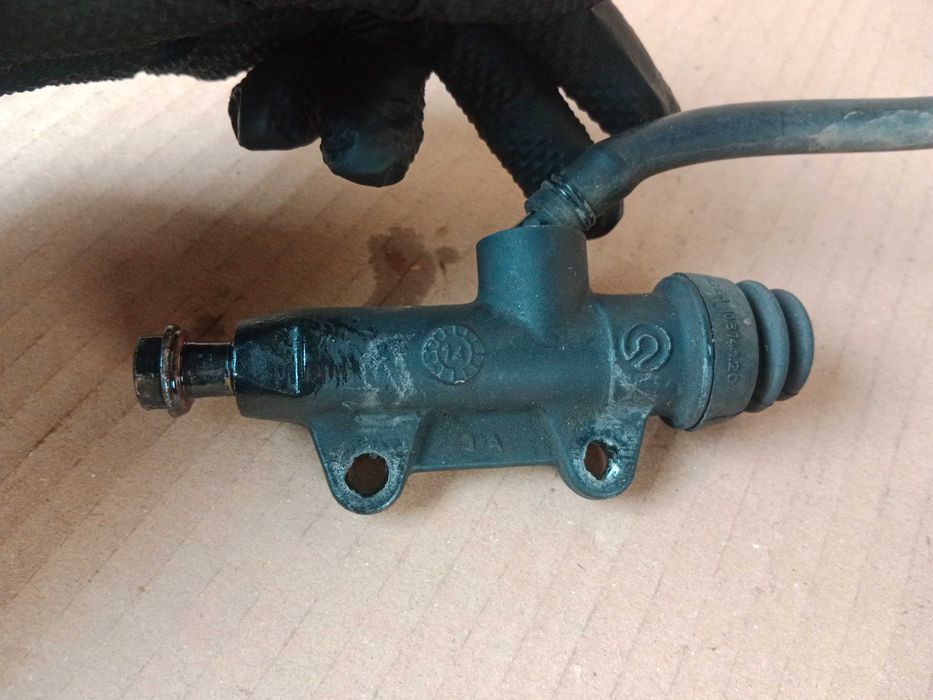 Ducati Multistrada 1200 S Pompa Hamulcowa Tył Pompa Hamulca BREMBO