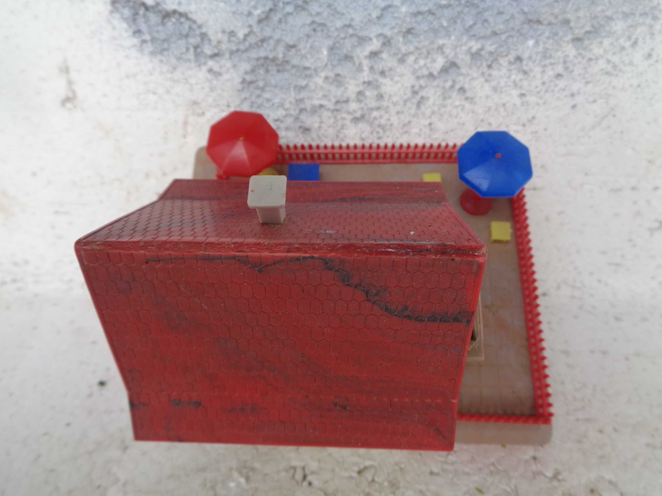 1:87 Faller Moradia estilo francês