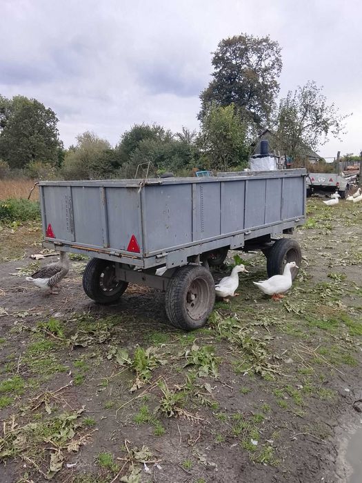 причіп до тракторця