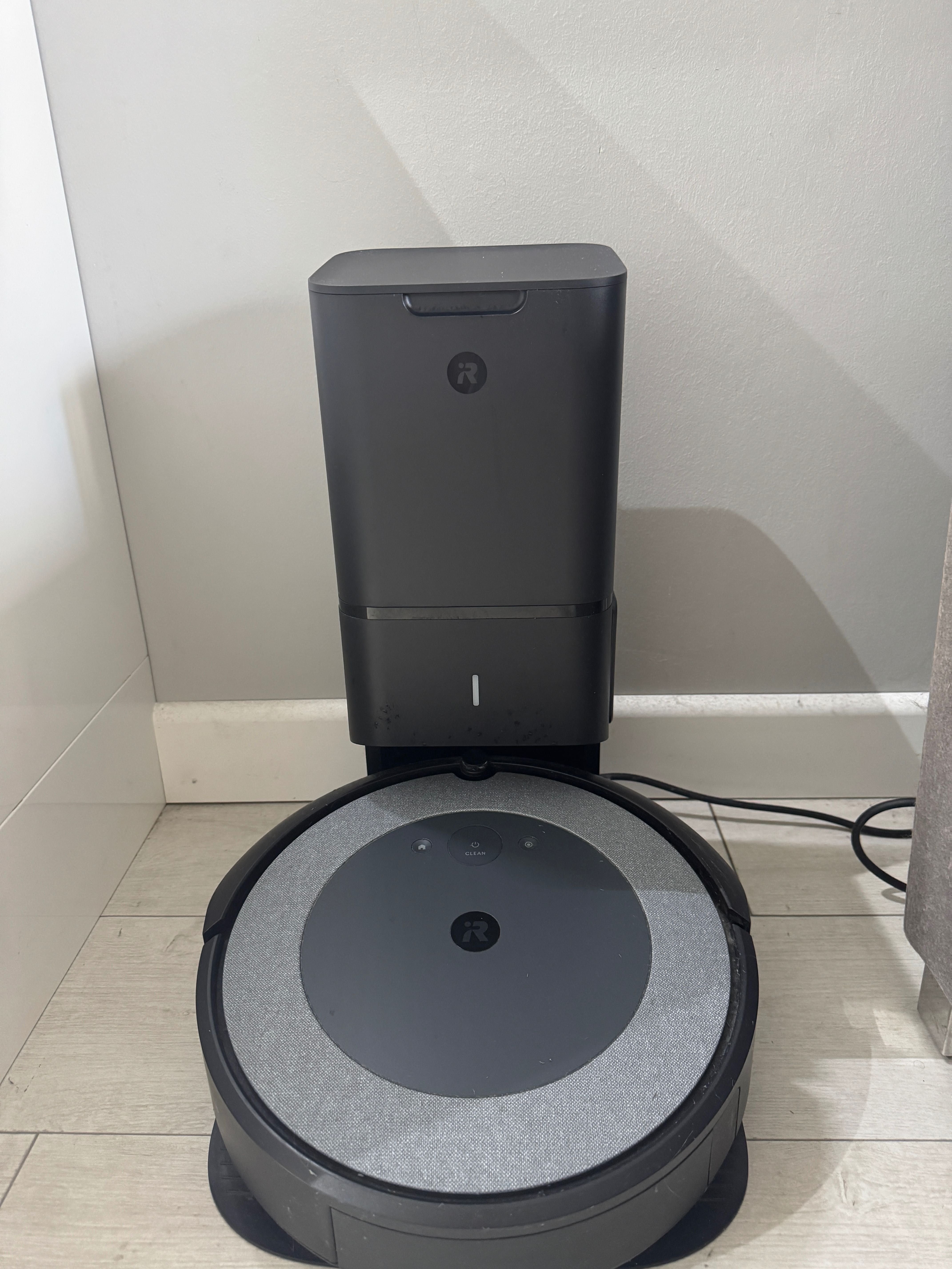 Robot sprzątający iRobot Roomba i5+