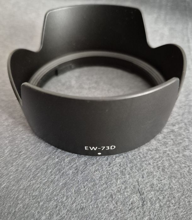 Canon EW-73D Parasol ( p/ Lente EFS 18-135 f/3.5-5.6 OS USM )