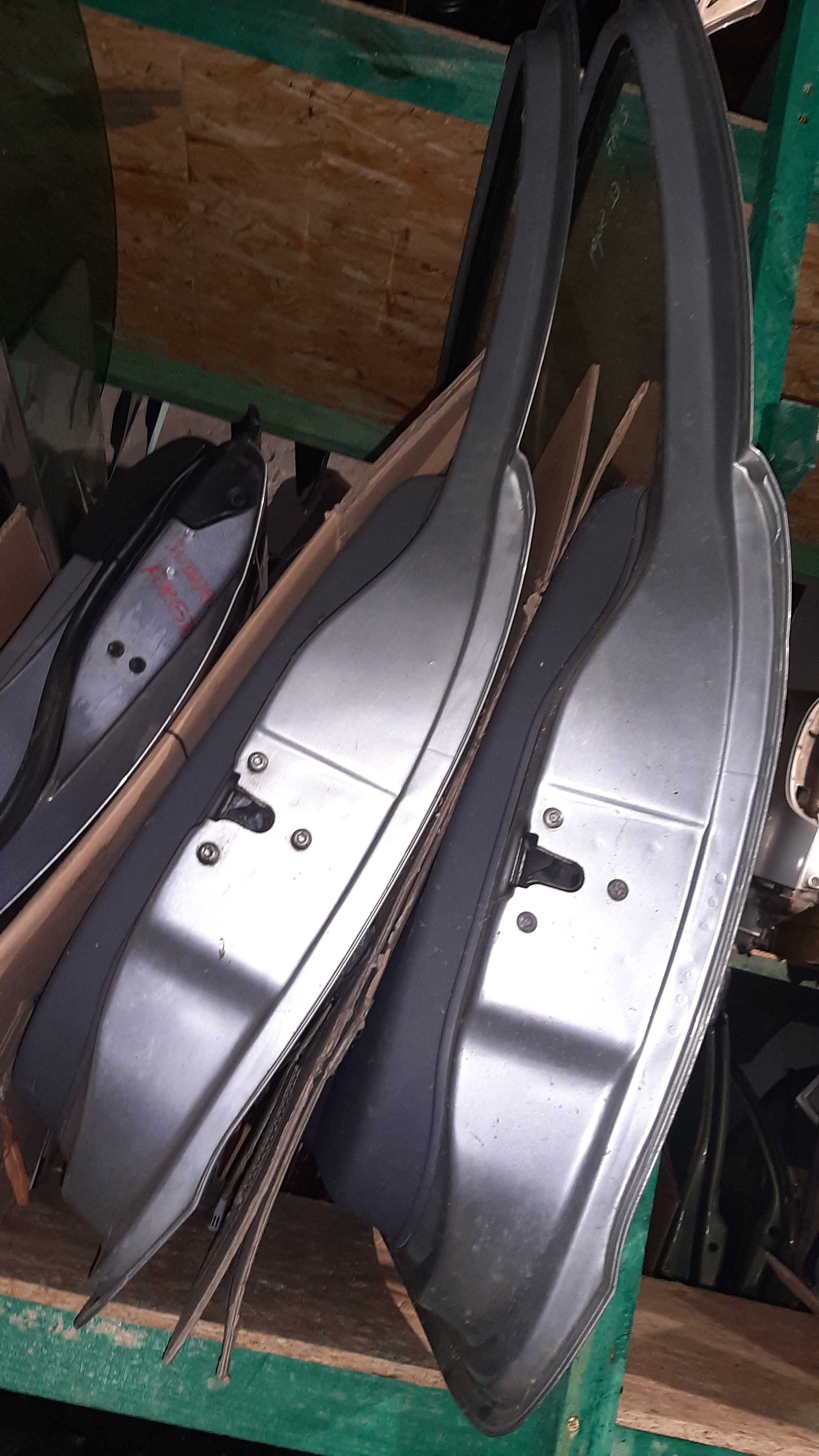 lak. Z147 opel corsa c drzwi prawe prawy przód 3 drzwi