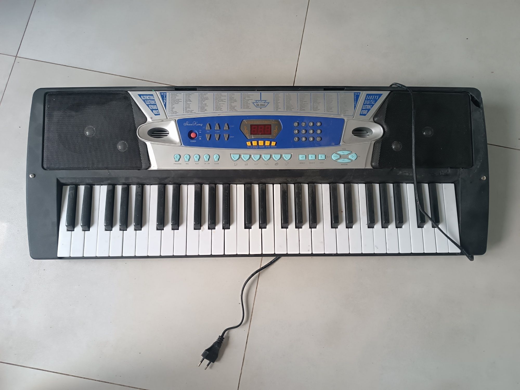 Keyboard organy pianino