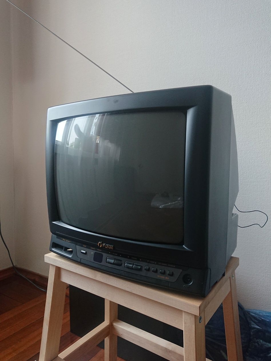 Кинескопный цветной телевизор Funai TV-1400A MK8 в раб. состоянии