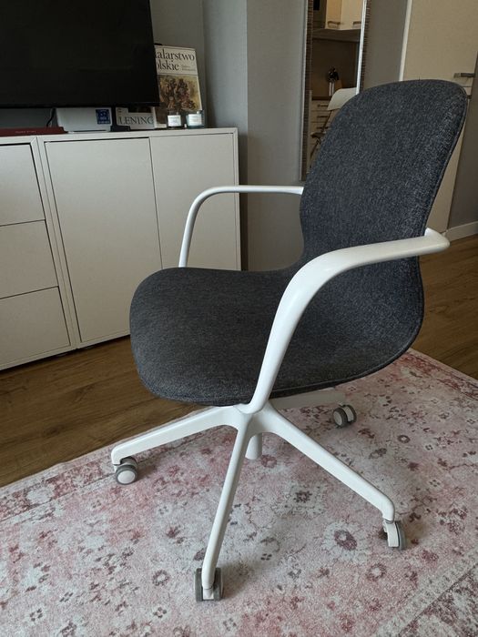 krzeslo ikea långfjäll z podłokietnikami obrotowe