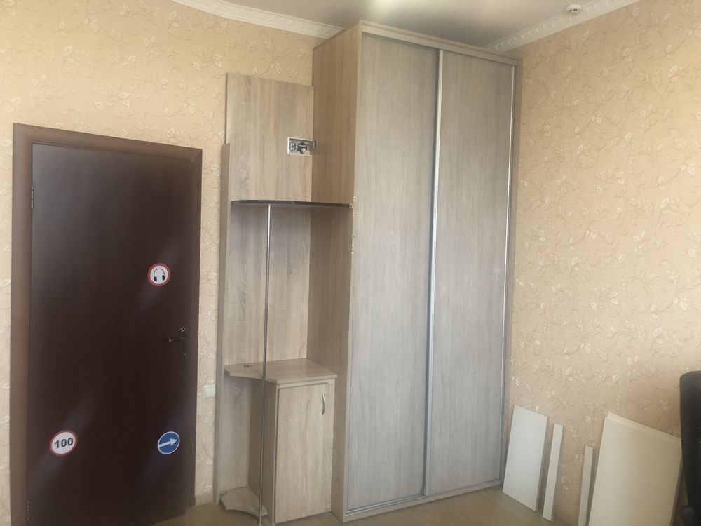 Шкаф купе.  Мейблі для дачі.