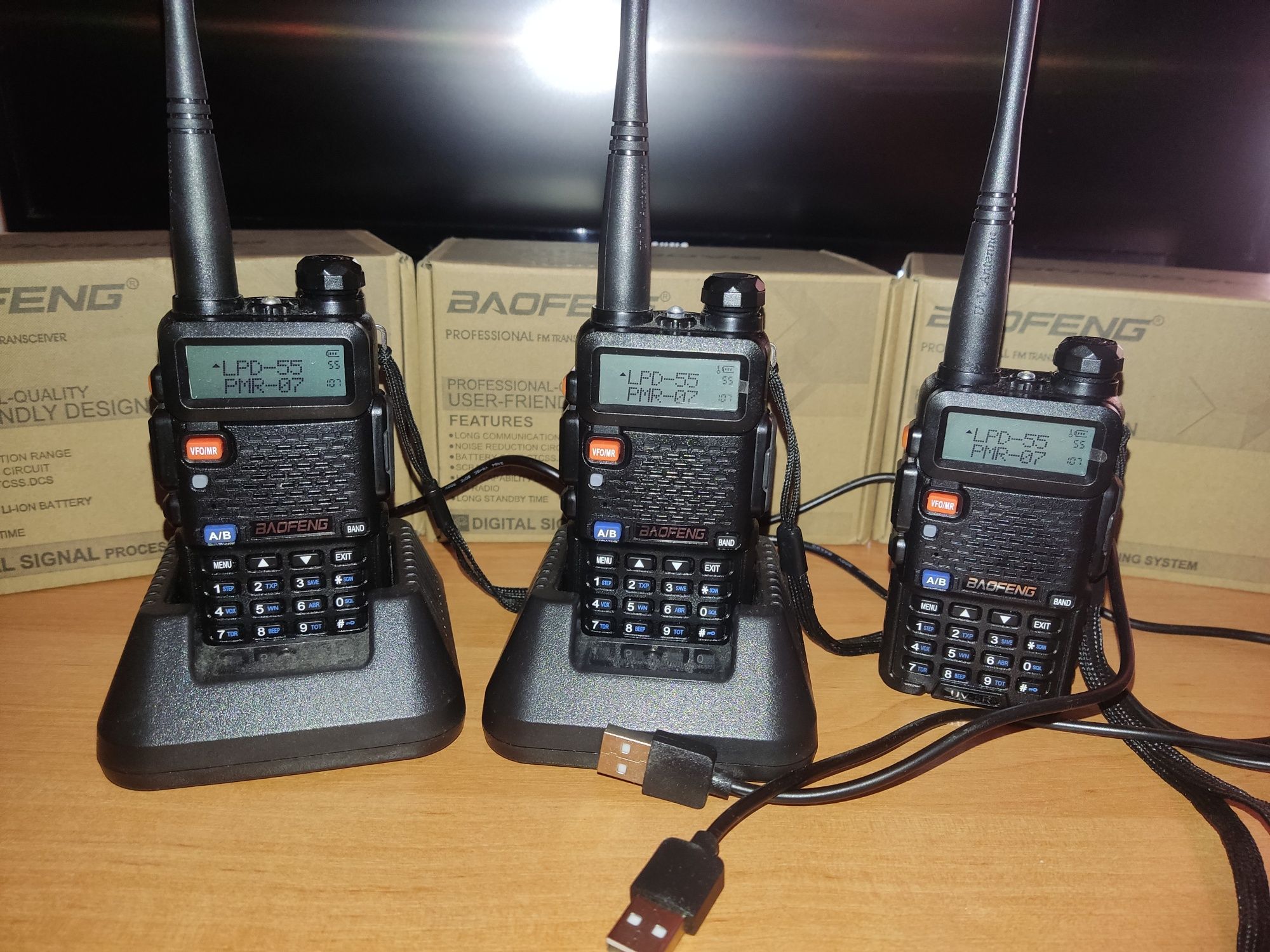 Рації Baofeng UV-5R 3шт. Рация рации