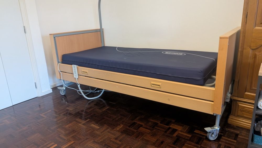 Cama hospitalar Invacare Alegio