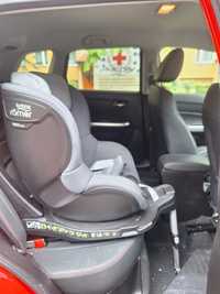 Fotelik samochodowy Britax Roomer dualfix