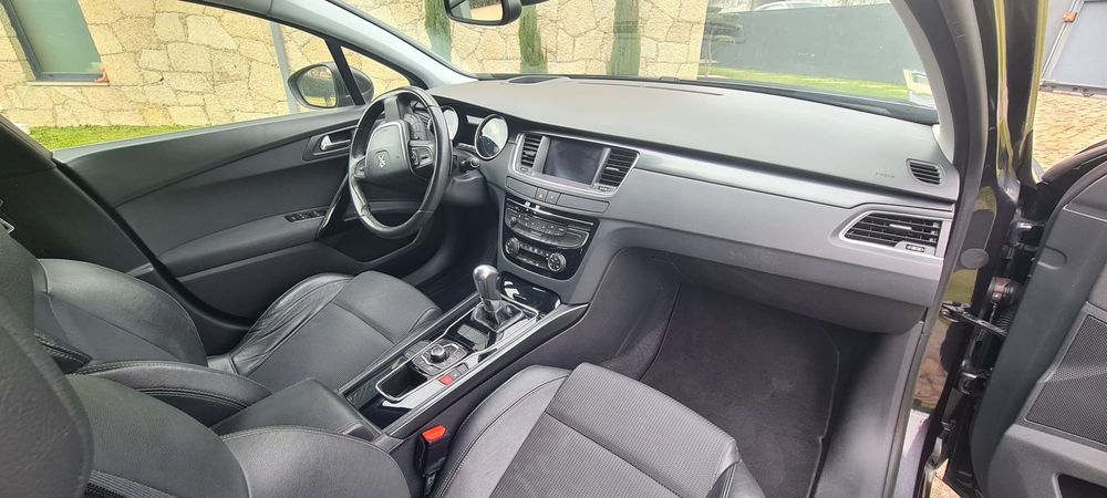 Peugeot 508sw 2012