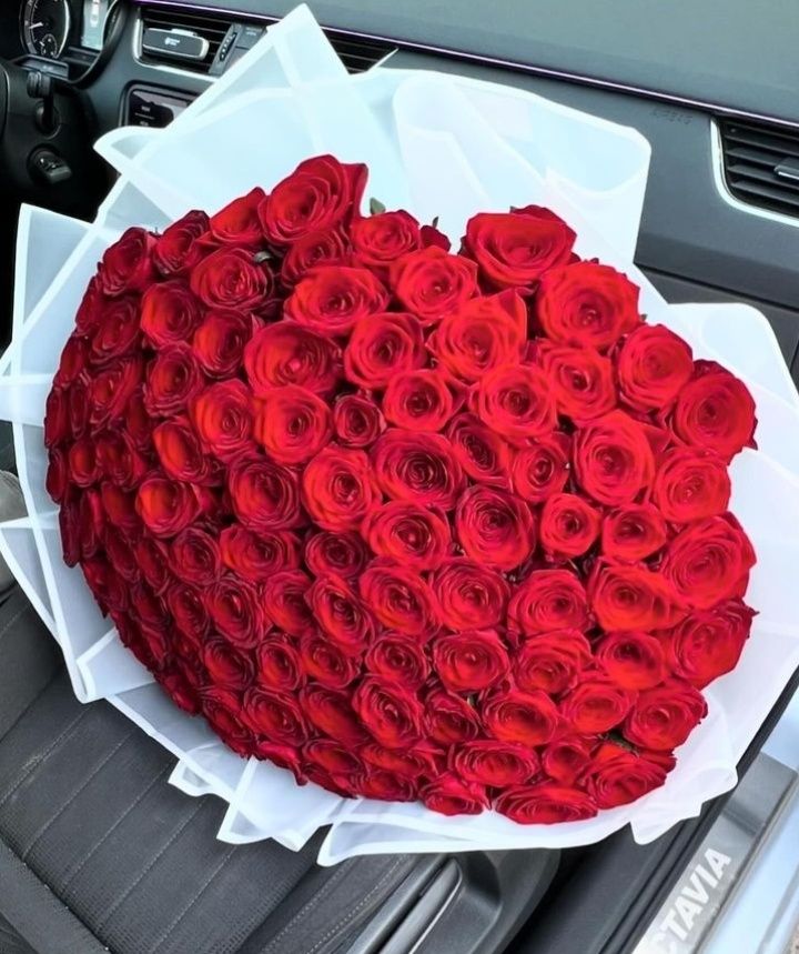 Букет 101 троянда • Доставка квітів Пуща Водиця, Горенка та Київ •