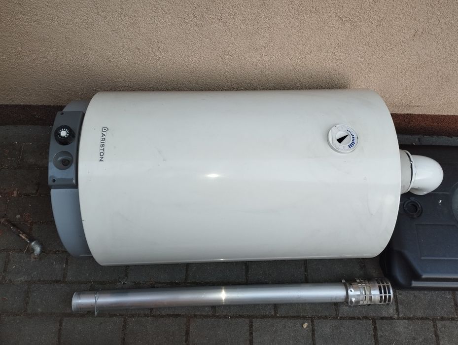 Bojler gazowy podgrzewacz wody Ariston 95l