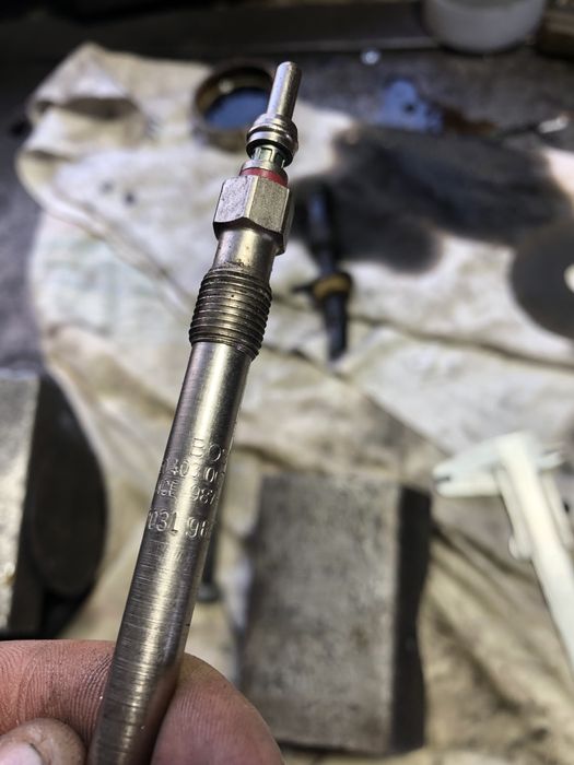 Свічка накала 1.6 TDi VW Golf Passat Audi Skoda Гольф Октавія Seat