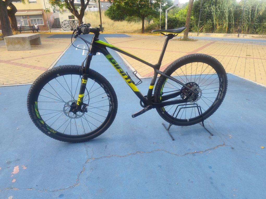 Giant XTC Advanced  carbono 29"