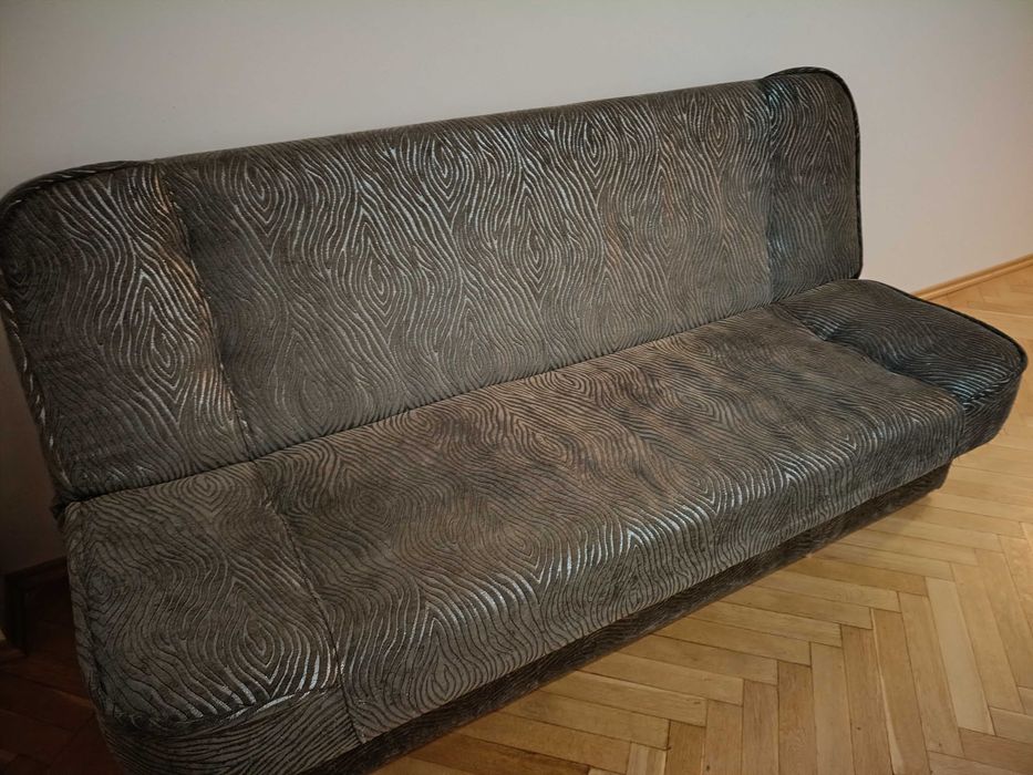Sprzedam łóżko/wersalkę rozkładaną, bardzo dobry stan.