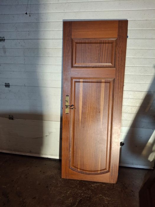 Portas com e sem vidro