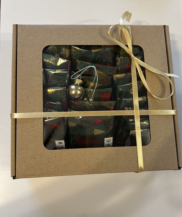 Kalendarz adwentowy handmade koraliki zawieszki karabińczyki