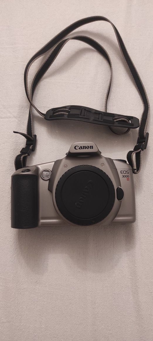 Canon eos 3000 N body