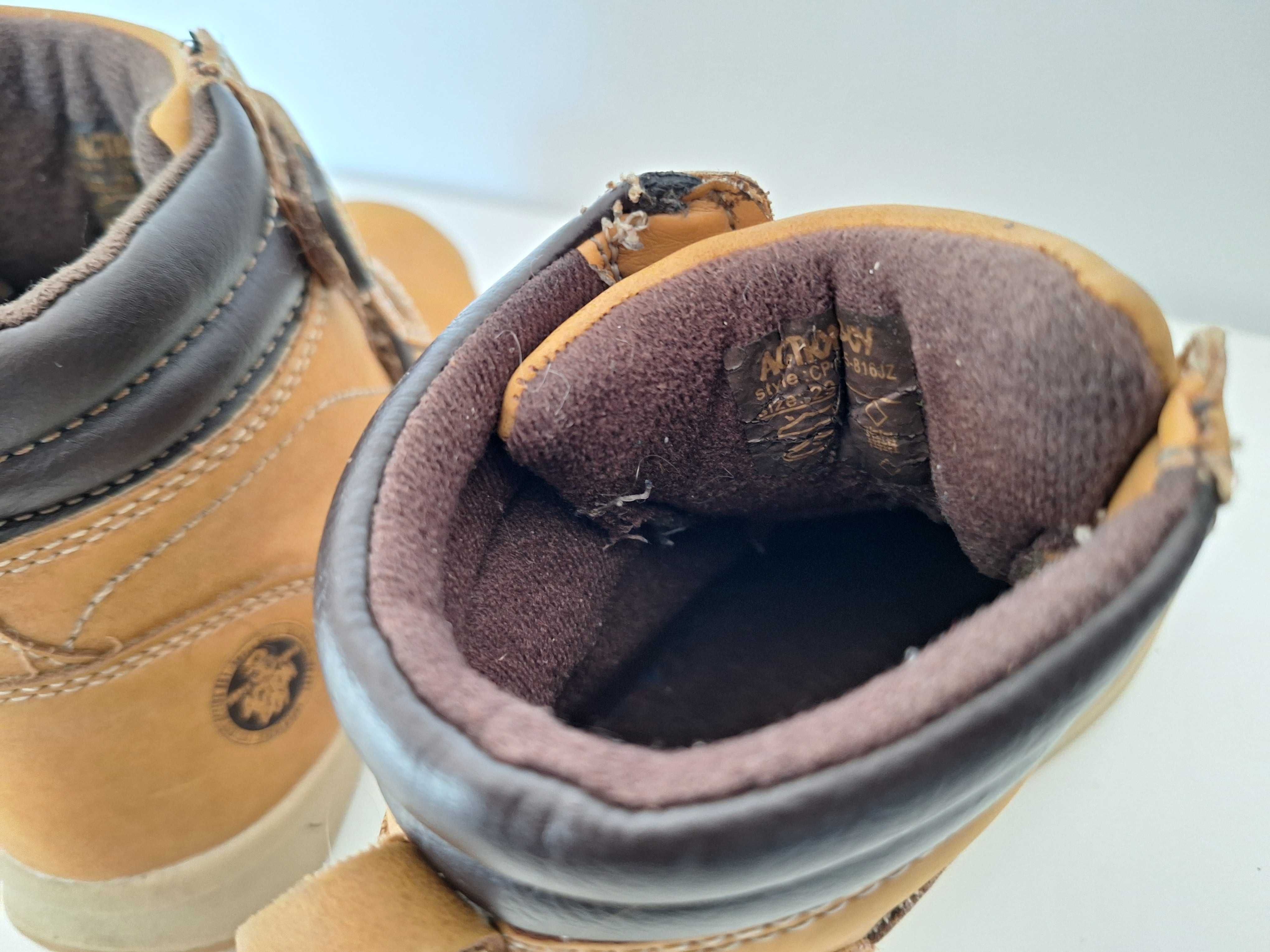 Buty dziecięce CCC Action boy trzewiki zimowe rozmiar 29 w bdb stanie